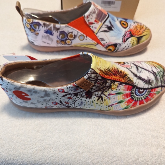 Clogs - Picture 2 of 3